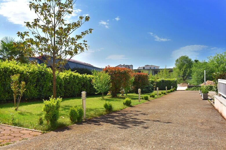 Pension Regina Mundi