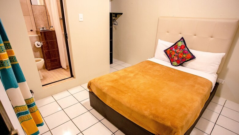 Los Altos Hotel