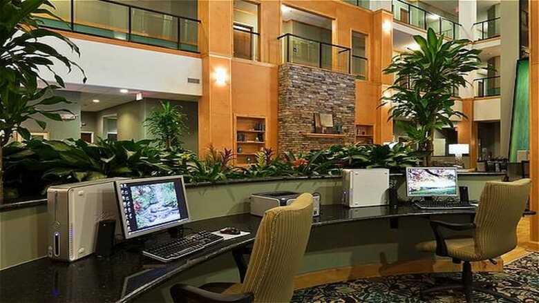 Holiday Inn Express Hotel & Suites Fairburn
