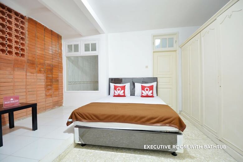 Hotel Zen Rooms Kemang G17 Syariah