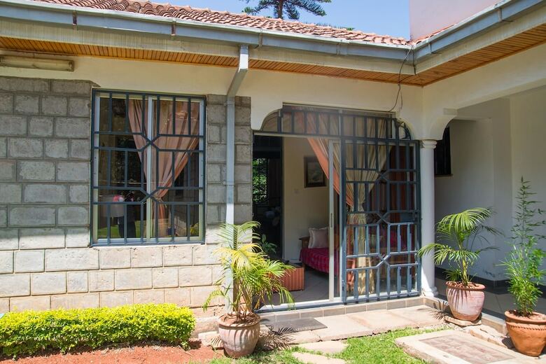 Bed & Breakfast Just At Home Guest House