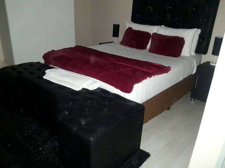 Hotel The New Mall Guest House