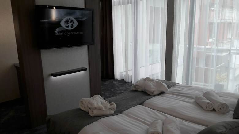 Hotel Zena Beauty & Shopping Center