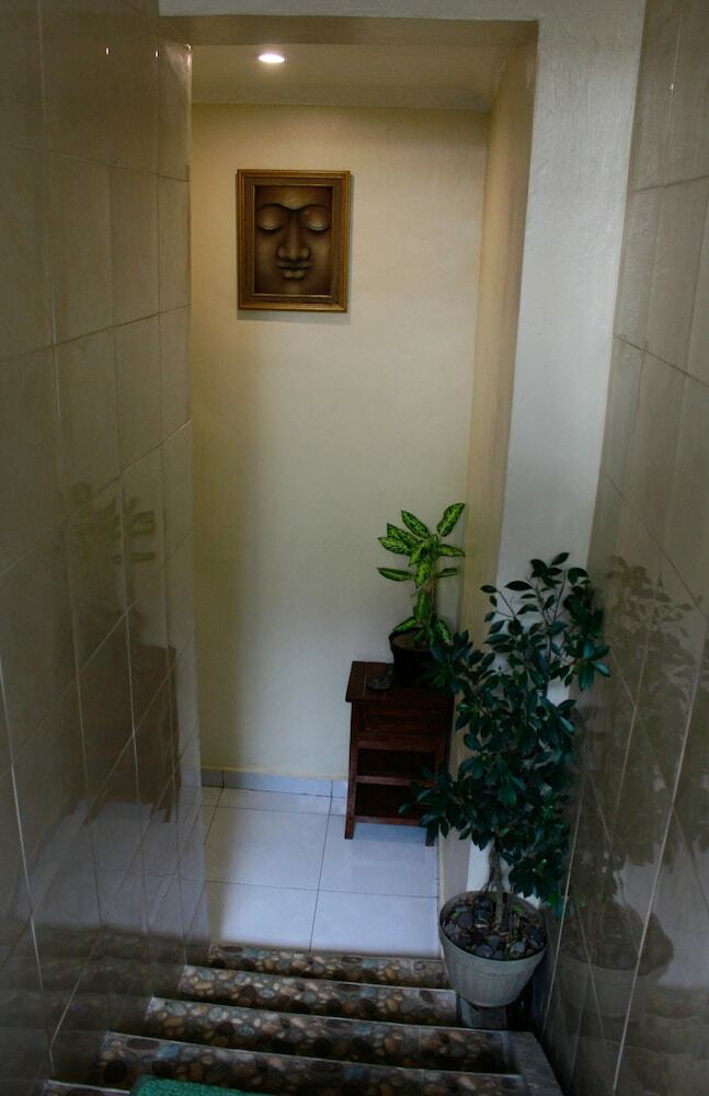 Bed & Breakfast Bali Manwarsa Guest House