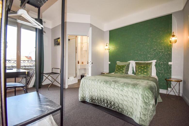 Hotel H�tel Azur Reims