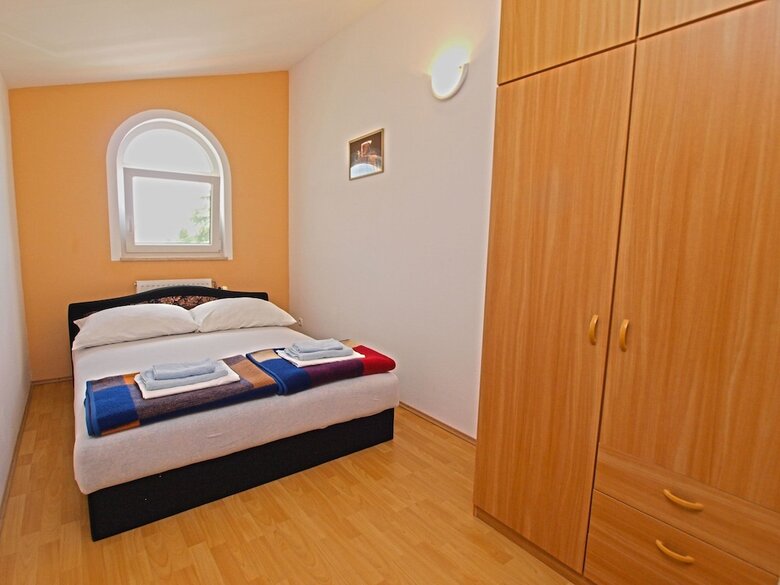 Apartment Denis 19