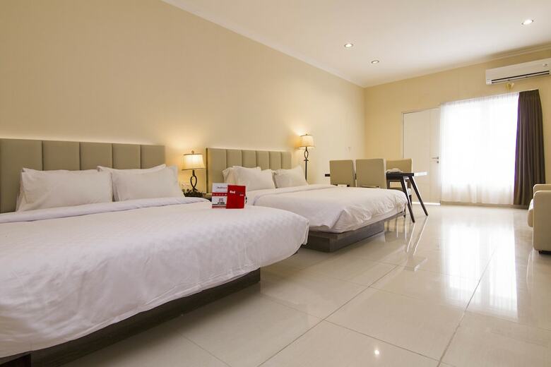 Hotel Reddoorz Near Universitas Diponegoro