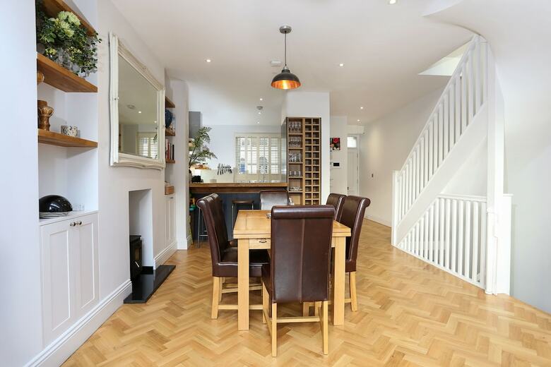 Luxury Victorian 3bed Home In Central London