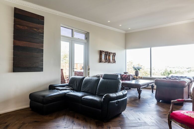Sjf Villa With Hot Tub And Mountain View