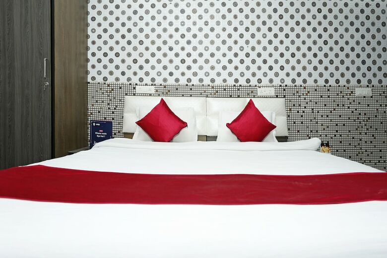Hotel Oyo 8481 Le Tara Residency