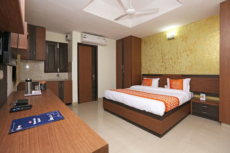Hotel Oyo 8481 Le Tara Residency