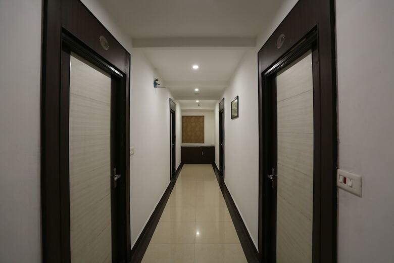 Hotel Oyo 3586 Ssr Luxury Rooms
