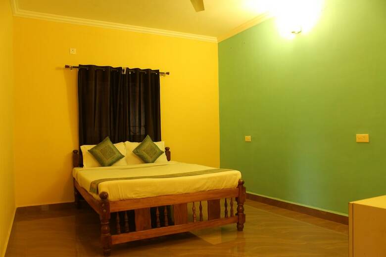 Oyo 9211 Home Party Place 2 Bhk Candolim