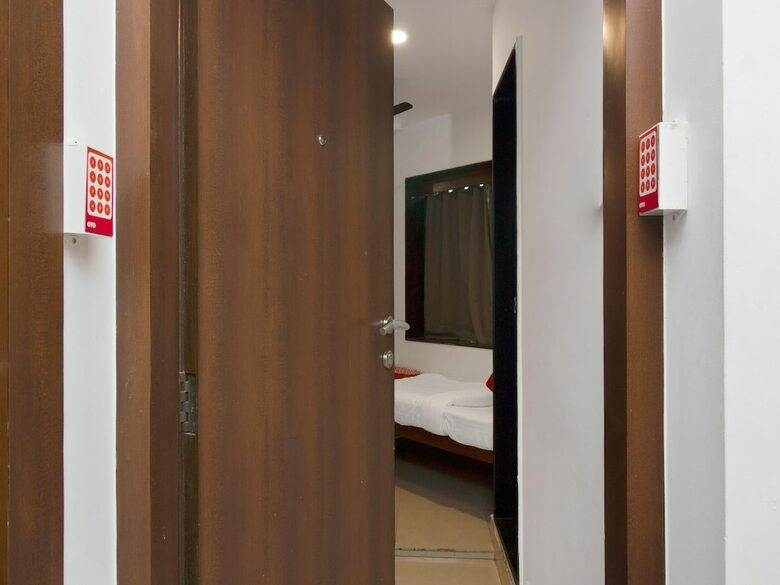 Hotel Oyo Flagship 568 Bandra Mumbai
