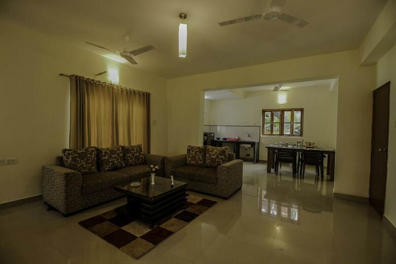 Apartamentos Oyo 9891 Home Poolside 2bhk Villa Thalassa