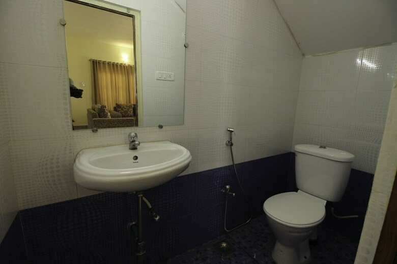Apartamentos Oyo 9891 Home Poolside 2bhk Villa Thalassa
