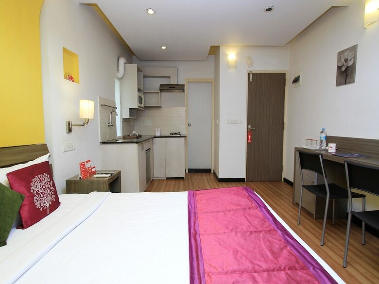Oyo 554 Hotel Red Carpet Residence