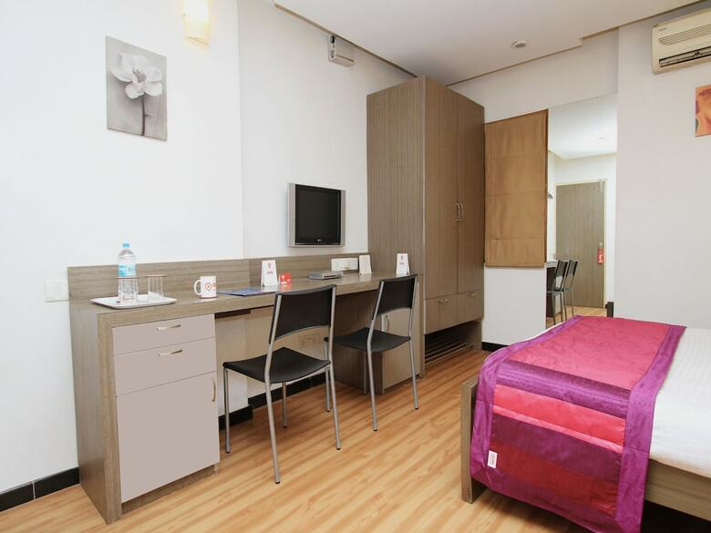 Oyo 554 Hotel Red Carpet Residence