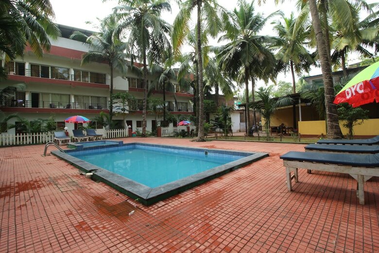 Hotel Oyo 9409 Morjim Grand Inn