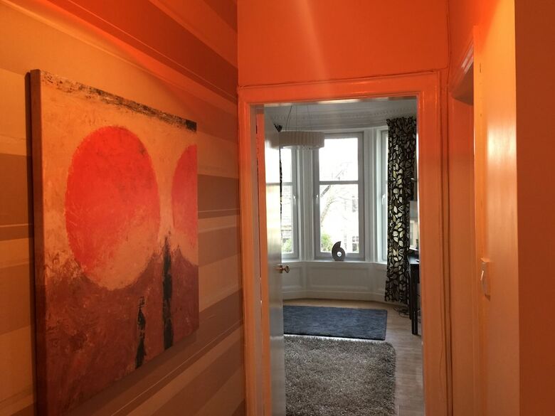 Apartamentos Great Location 1 Bedroom Scotstoun Flat