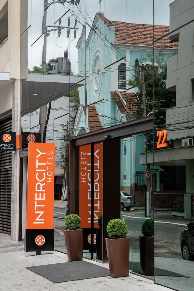 Hotel Intercity Tr�s Rios