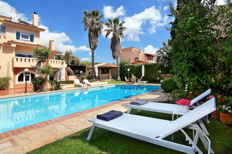 Villa Oasis Pool House