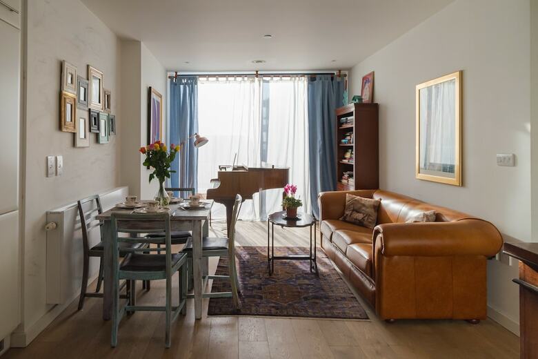 Apartamentos Parisian Inspired Home Near Waterloo