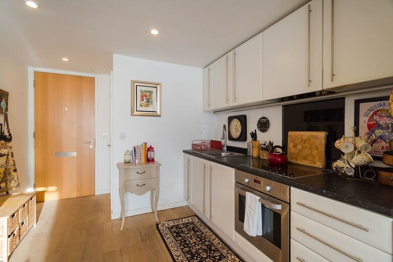 Apartamentos Parisian Inspired Home Near Waterloo