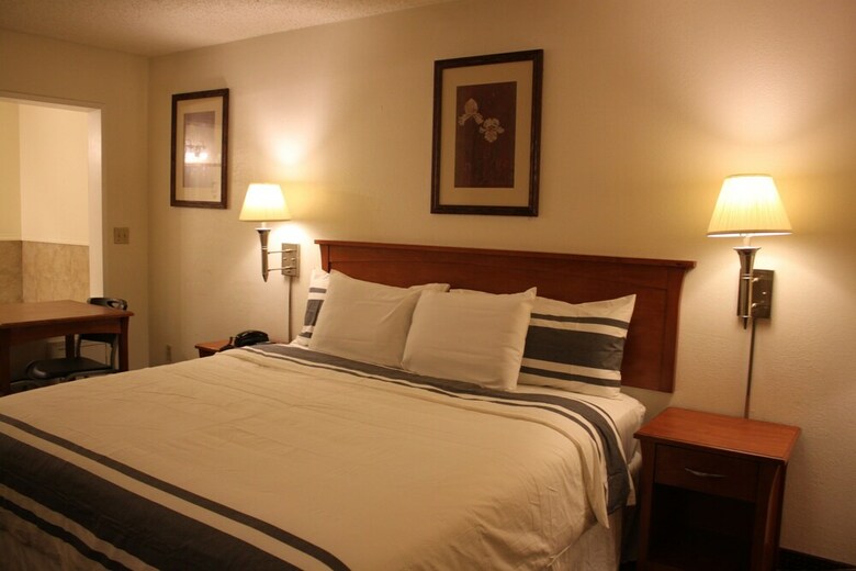 Motel Port Of Tacoma Inn