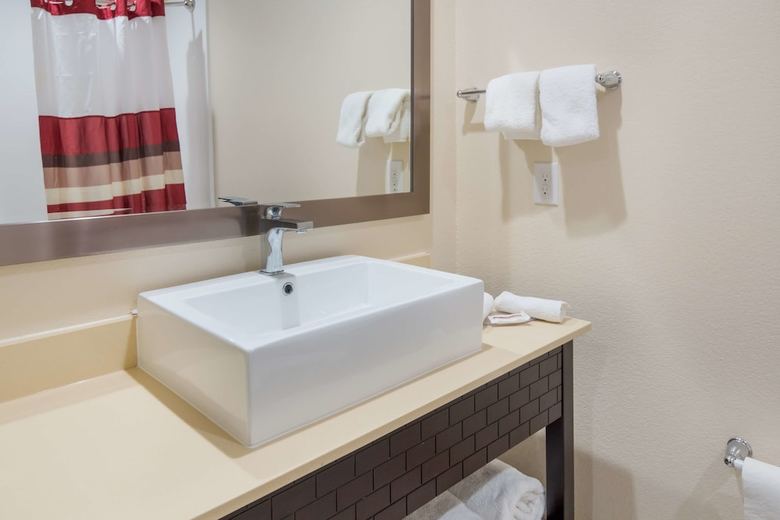 Hotel Red Roof Inn Plus+ Fort Worth - Burleson