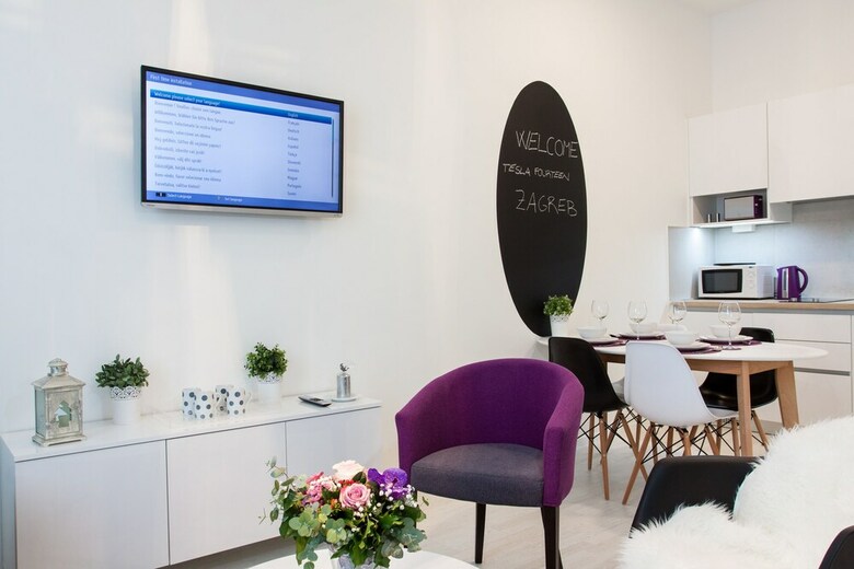 Tesla Boutique Apartments & Rooms