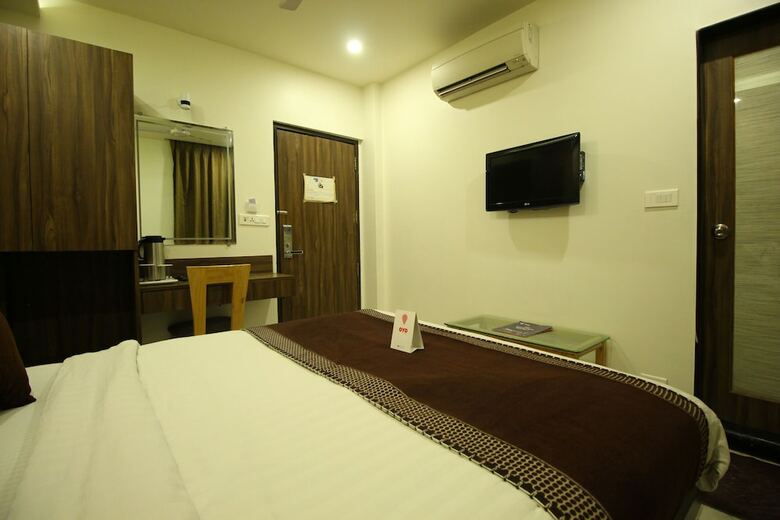 Hotel Oyo Flagship 312 Near Ashram Road
