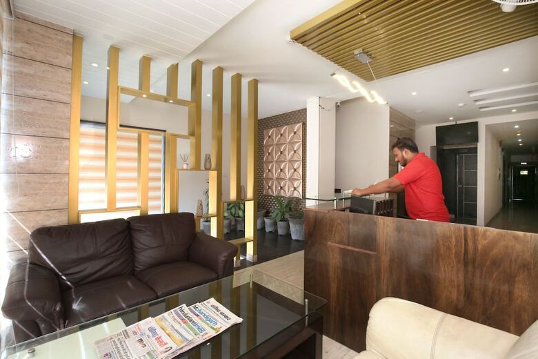 Hotel Oyo 8277 Tricity Relax Inn