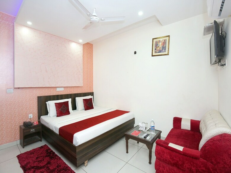 Hotel Oyo 8959 New Dk Palace