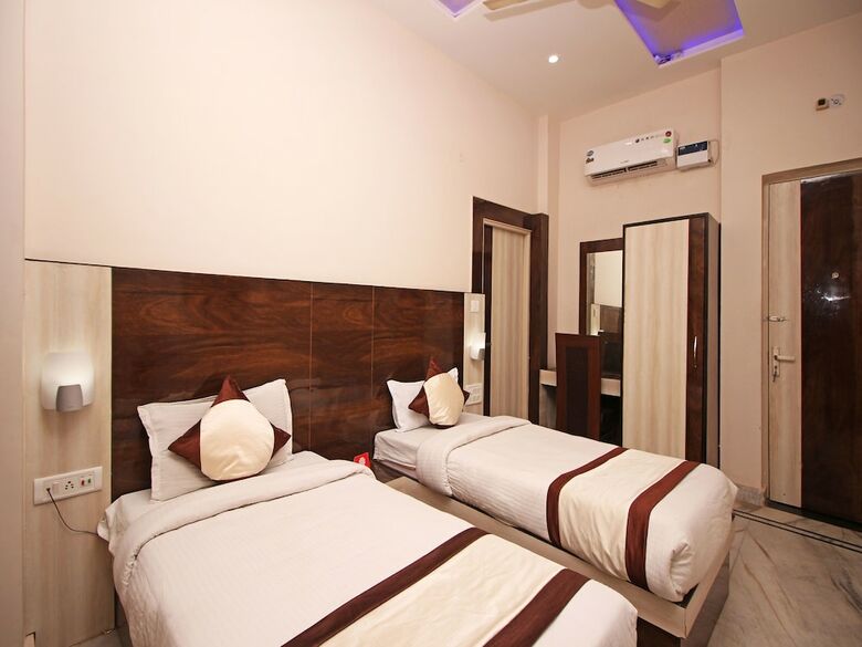 Oyo 3202 Hotel Gayatri Residency