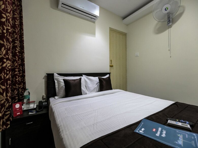 Hotel Oyo 4584 India Gate