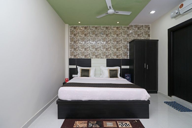 Oyo 10133 Hotel Rama Grand Hs