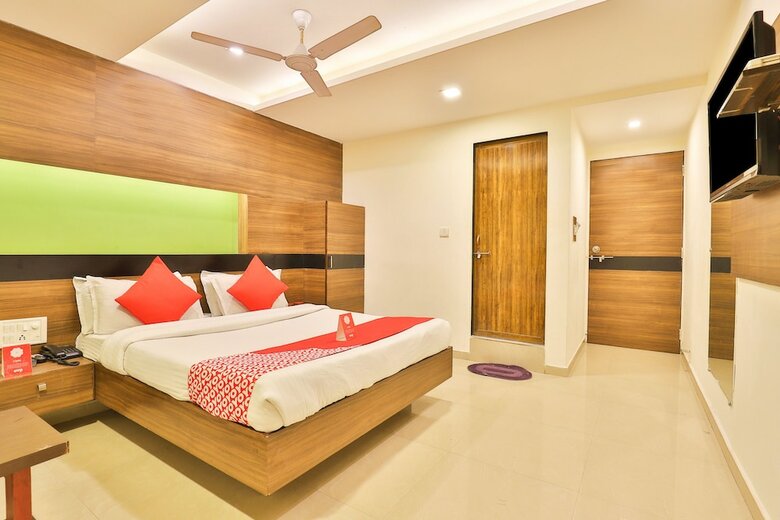Oyo 6752 Hotel Apollo