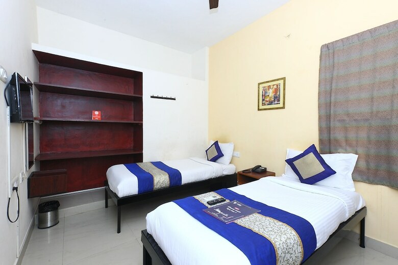 Hotel Oyo 3860 Apartment Jls Gruha