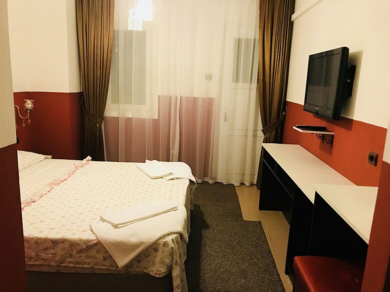 Hotel Cam Otel