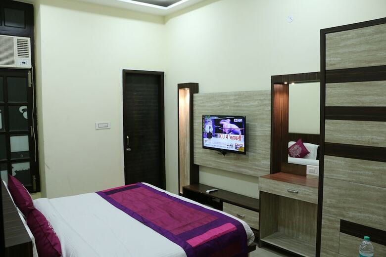 Oyo 3145 Hotel Sunder