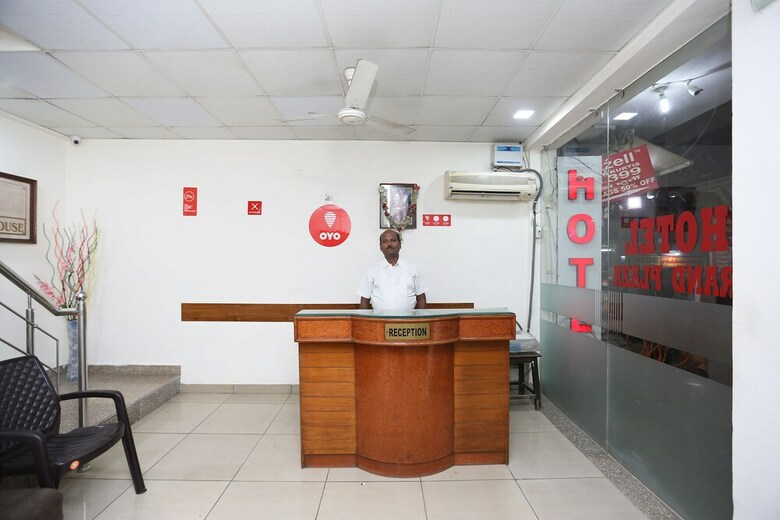 Oyo 9554 Hotel Grand Plaza