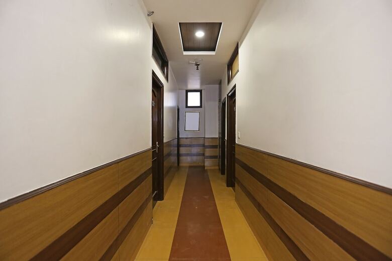 Hotel Oyo Flagship 061 Chodhary Mor Gt Road