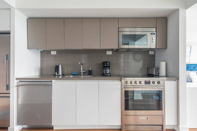 Simply Comfort. Amazing Downtown Apartments