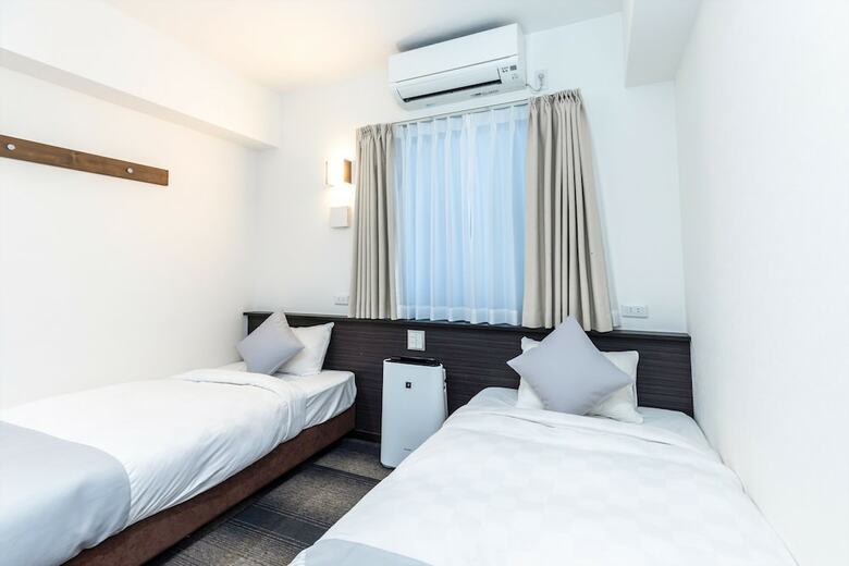 Oyo Hotel Reborn Namba-minami