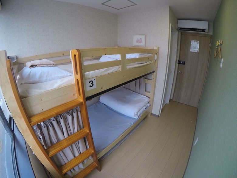 Hotel Daruma Guesthouse Narita