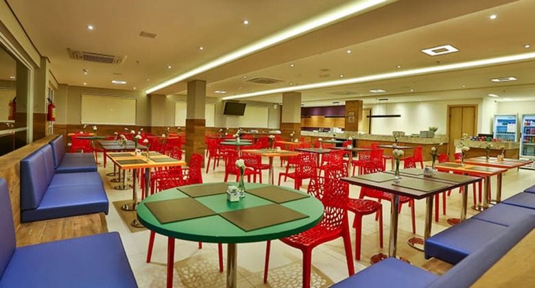 Hotel Sleep Inn Maring� Airport