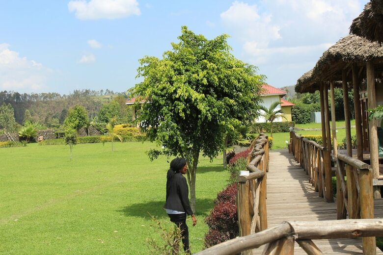 Lake Chahafi  Resort