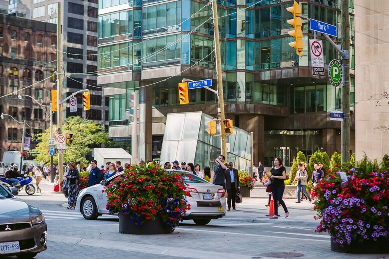 Quickstay - Premium 2-bedroom With Cn Tower & Lake Views