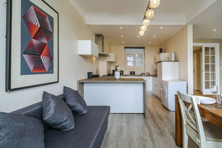 Apartamentos Europea Residences Louise